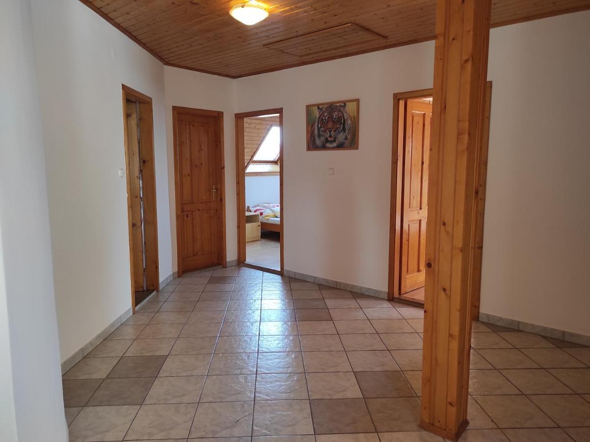 Badacsony Apartmanhaz Badacsonytomaj Exterior foto