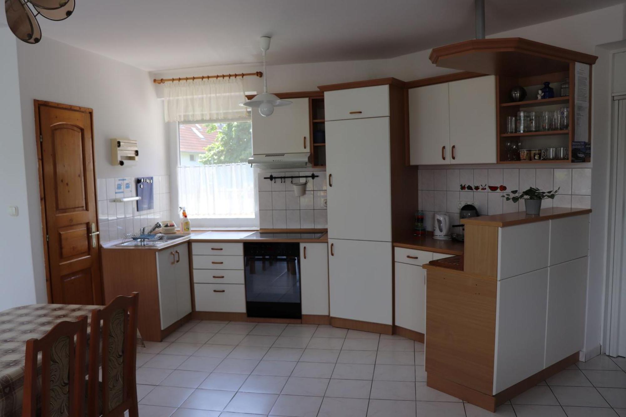 Badacsony Apartmanhaz Badacsonytomaj Exterior foto